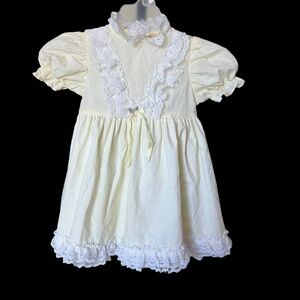 Vintage Sears Winnie The Pooh Frilly  Dress Sz 4 Yellow Lace Trimmed With Slip